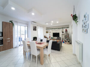 Foto Agenzia Immobiliare 204